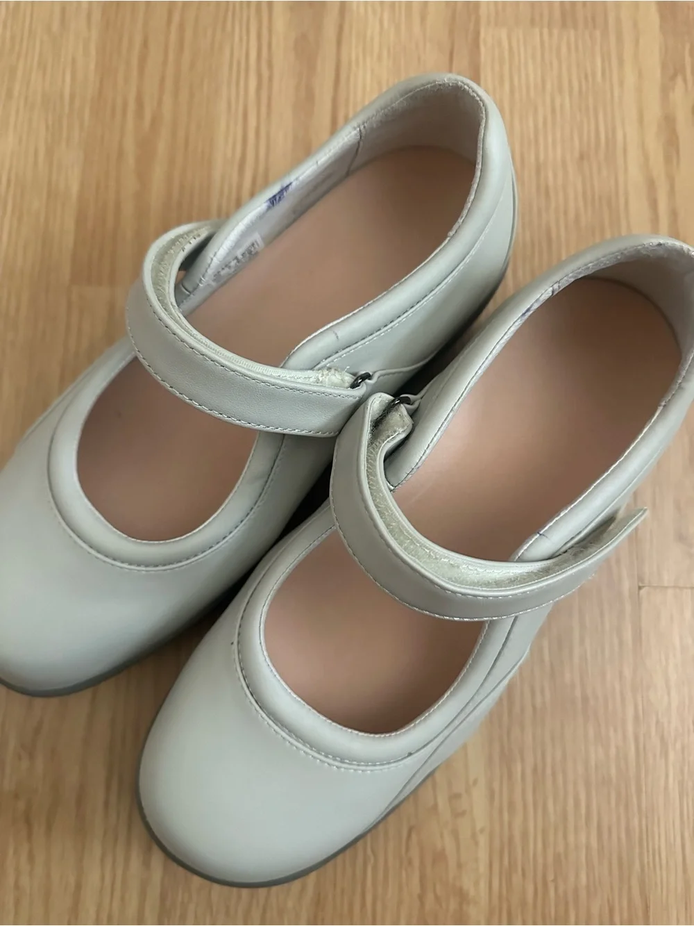 Apex Mary Jane Flats in Light Gray with Strap